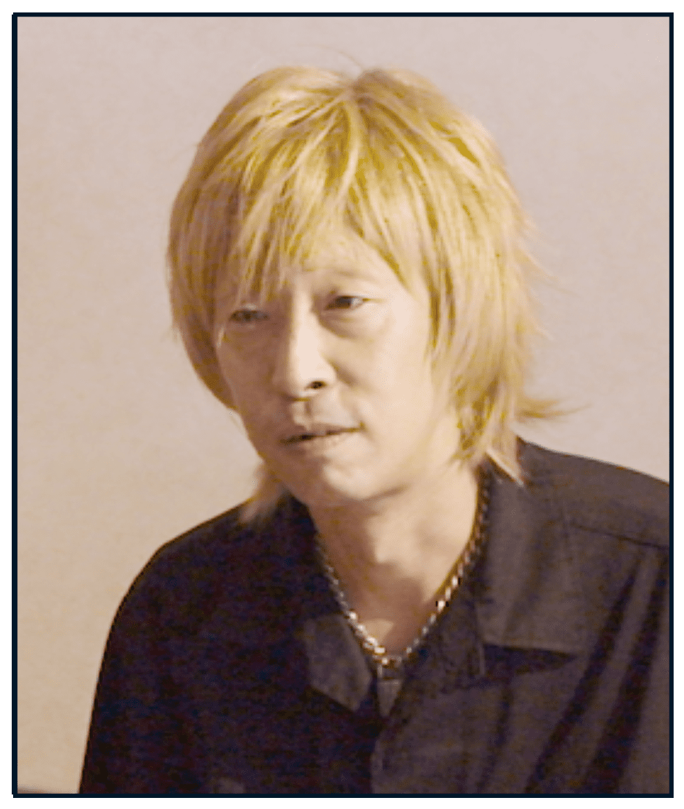 北村有起哉（ハル役）